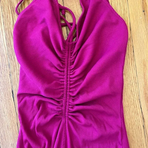 Elegant Pink Women's Dress - Picture 3 of 6